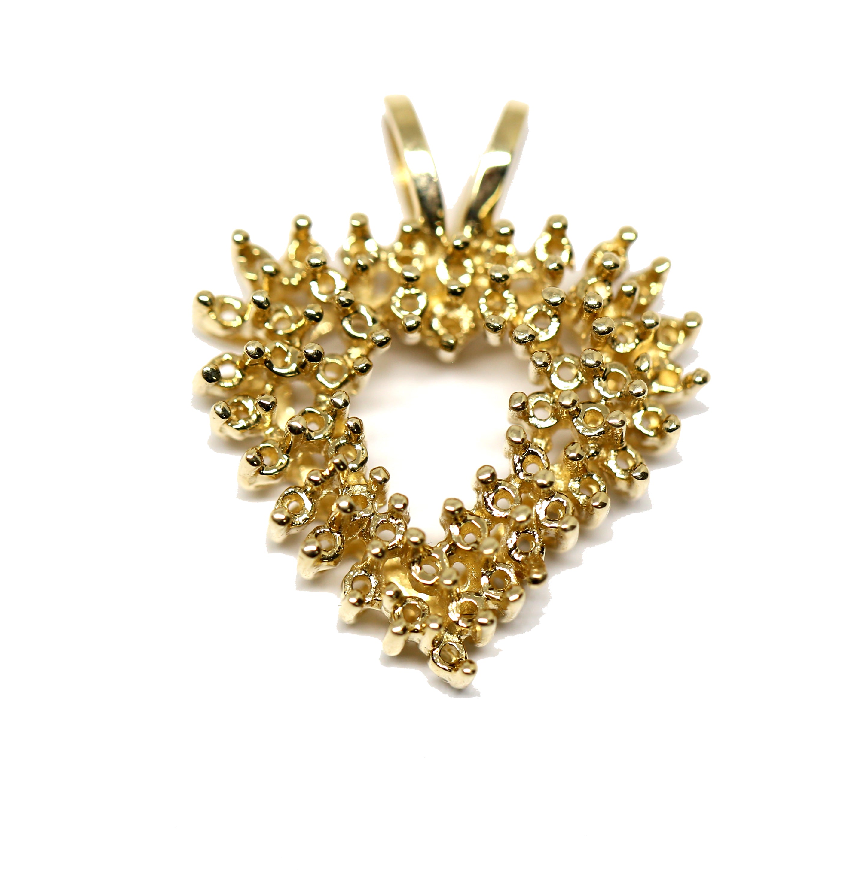 Pavé Heart Pendant in 14k Yellow Gold, 21.15 x 21.3 MM