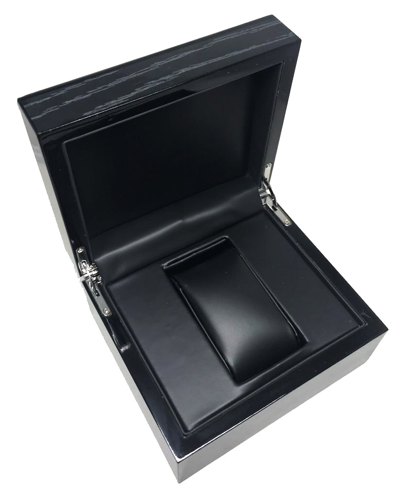 Diplomat "Estate" Watch Box in Piano Black or Mahogany